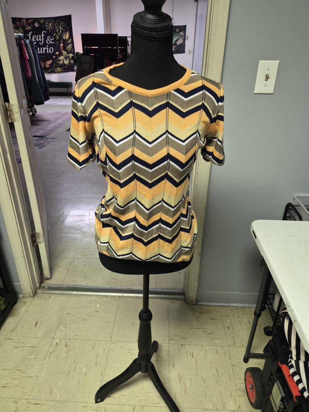 Vicki Wayne Petite PS Chevron Knit Short Sleeve Pullover Sweater